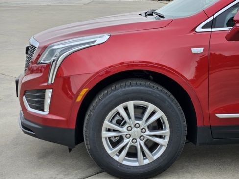 New 2026 Cadillac XT5 Luxury image 6