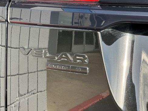 Used 2019 Land Rover Range Rover Velar S image 28