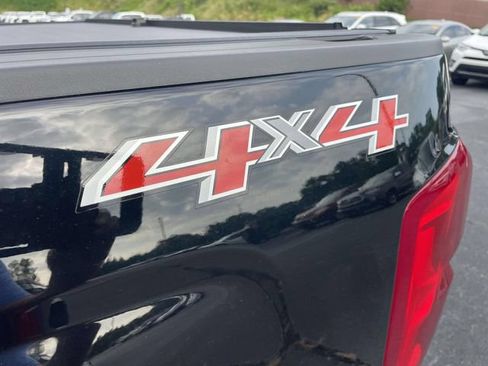Used 2017 Chevrolet Silverado 1500 High Country AWD/4WD image 9