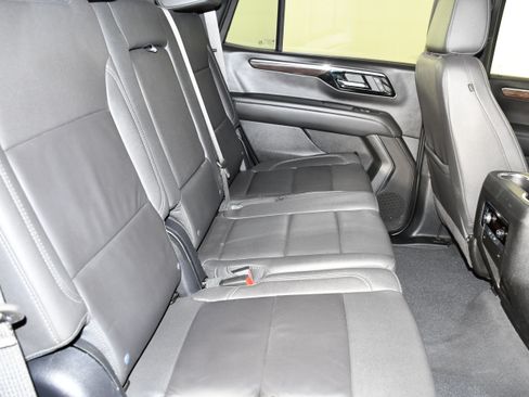 Used 2025 Chevrolet Tahoe Z71 AWD/4WD image 48