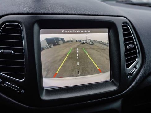 Used 2019 Jeep Compass Trailhawk image 23