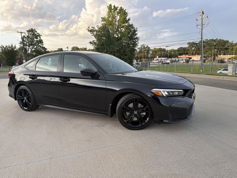 Used 2025 Honda Civic Si image 2