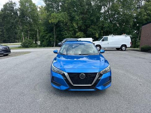 Used 2021 Nissan Sentra SV FWD image 2