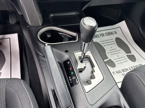Used 2017 Toyota RAV4 XLE FWD image 34