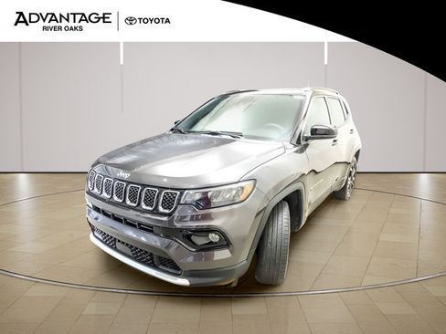 Used 2023 Jeep Compass Limited AWD/4WD image 4