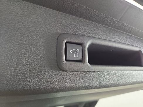 New 2026 Toyota Sienna XLE FWD image 36