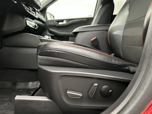 Used 2023 Ford Escape ST-Line w/ Tech Pack #1 AWD/4WD image 17
