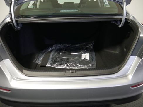 Used 2023 Honda Accord LX image 10