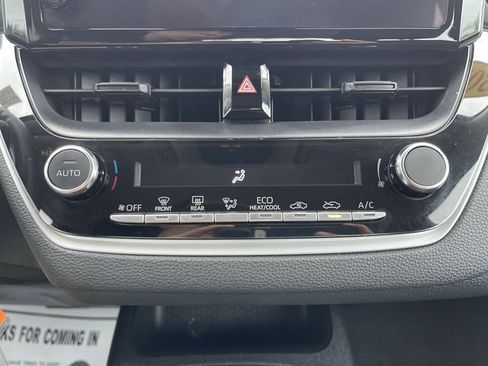 Used 2024 Toyota Corolla LE FWD image 19