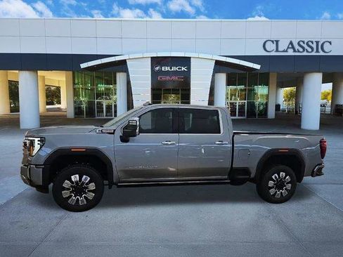 New 2026 GMC Sierra 2500 Denali w/ Denali Reserve Package image 11