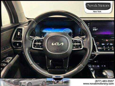 Used 2023 Kia Sorento SX Prestige AWD/4WD image 15