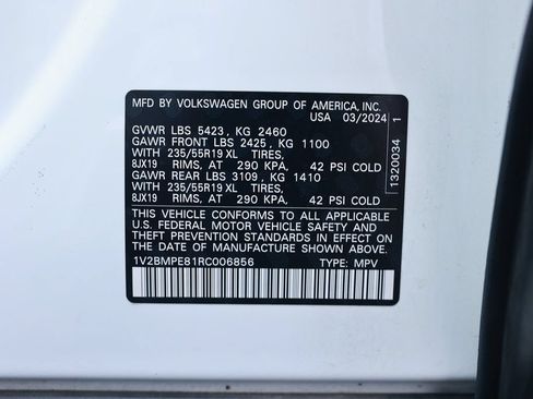 Used 2024 Volkswagen ID.4 2WD image 38