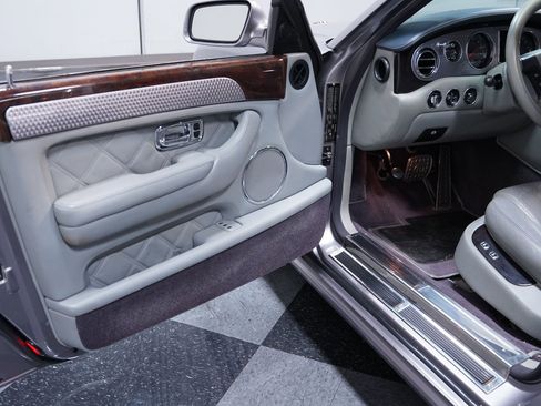 Used 2002 Bentley Arnage T image 28