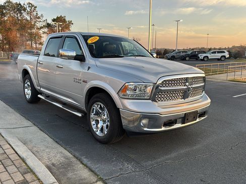 Used 2016 RAM 1500 Laramie w/ Convenience Group image 7