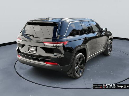 New 2026 Jeep Grand Cherokee Limited w/ Limited Altitude Package AWD/4WD image 5