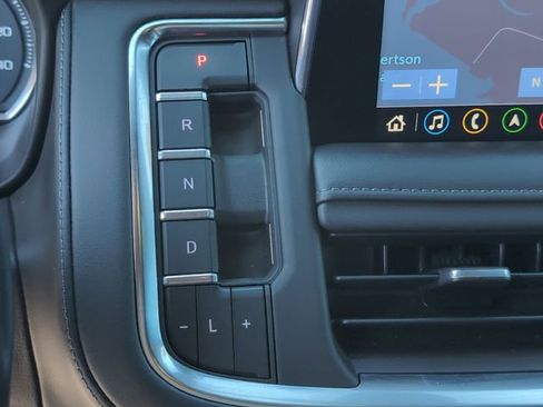 Used 2021 Chevrolet Tahoe Z71 w/ Rear Media and Nav Package image 20