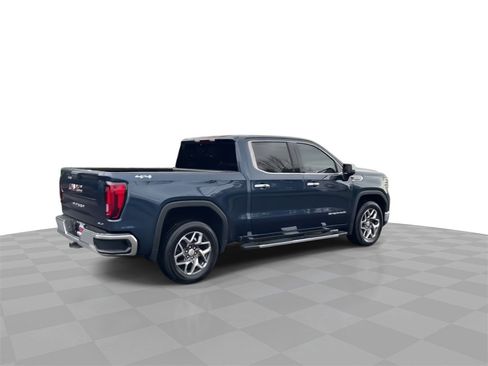 Used 2022 GMC Sierra 1500 SLT w/ SLT Convenience Package image 8