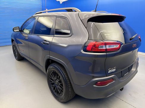 Used 2016 Jeep Cherokee 75th Anniversary AWD/4WD image 5