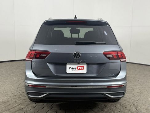Used 2024 Volkswagen Tiguan SE image 6
