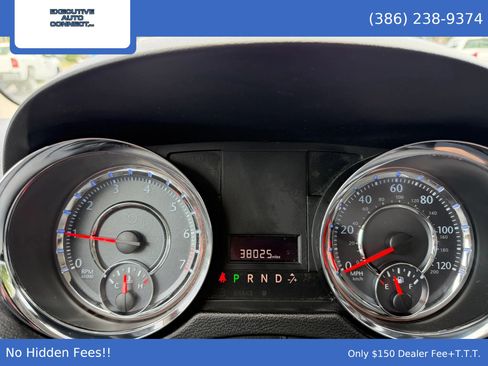 Used 2016 Chrysler Town & Country LX FWD image 21
