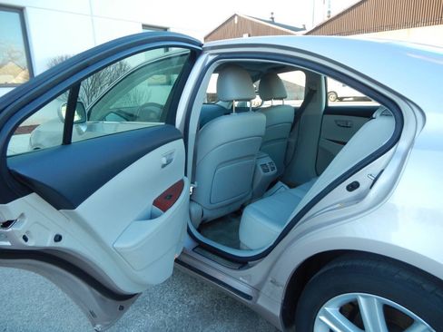 Used 2007 Lexus ES 350 w/ Premium Pkg FWD image 27