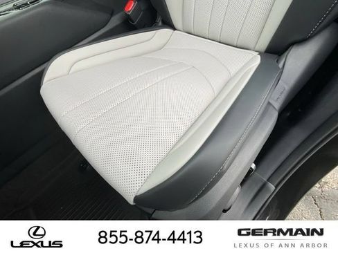 New 2026 Lexus TX 500h AWD image 21