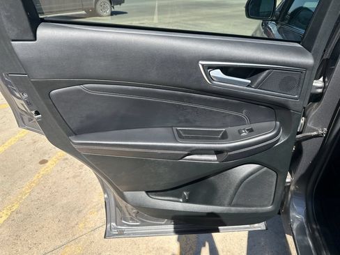 Used 2023 Ford Edge Titanium w/ Equipment Group 301A AWD/4WD image 23