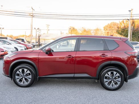 Used 2023 Nissan Rogue SV image 7