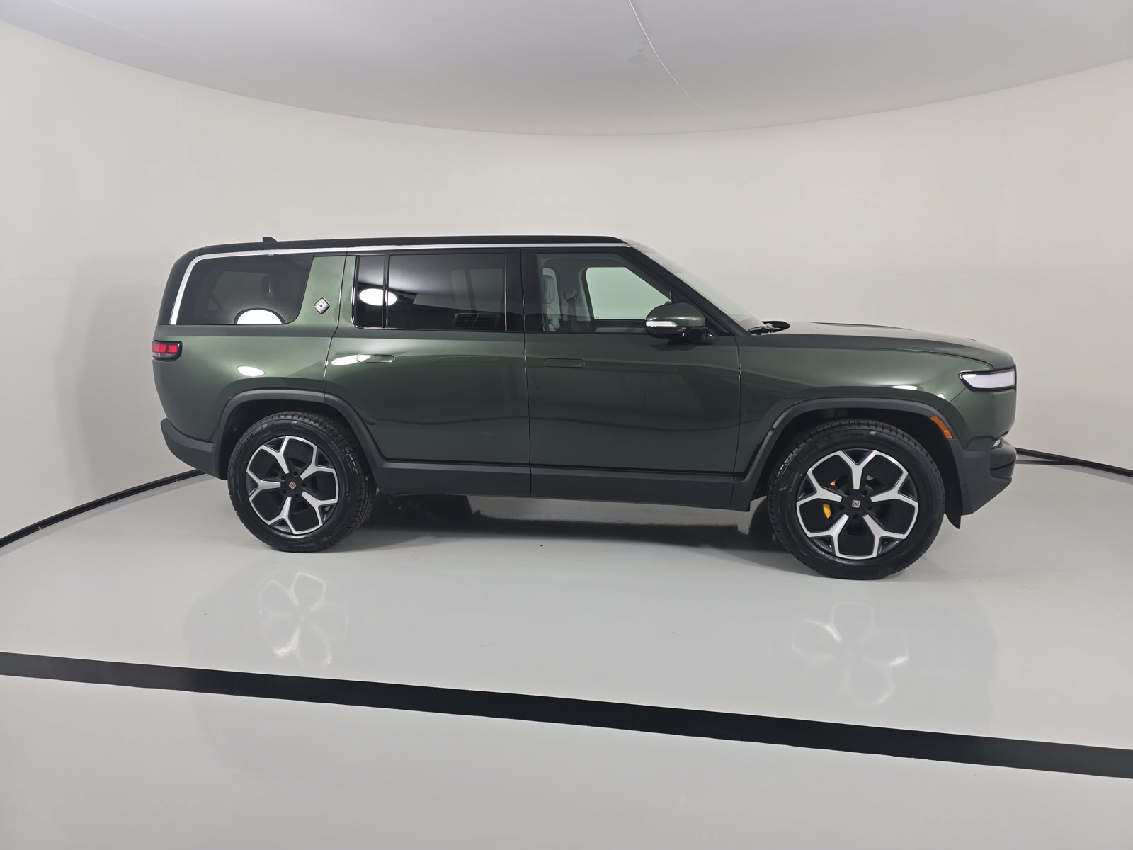 Used 2023 Rivian R1S Adventure Quad AWD/4WD image 6