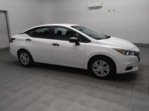 Used 2022 Nissan Versa S FWD image 11