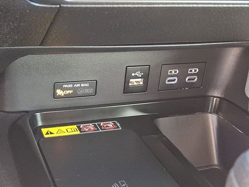 Certified 2025 Toyota Camry SE AWD/4WD image 24