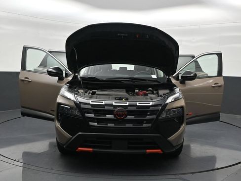 Used 2025 Nissan Rogue SV w/ Rock Creek Premium Package AWD/4WD image 37