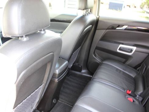 Used 2014 Chevrolet Captiva Sport LTZ FWD image 30