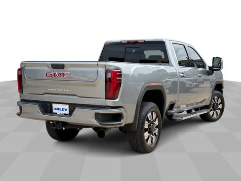 Used 2025 GMC Sierra 2500 Denali w/ Technology Package AWD/4WD image 8
