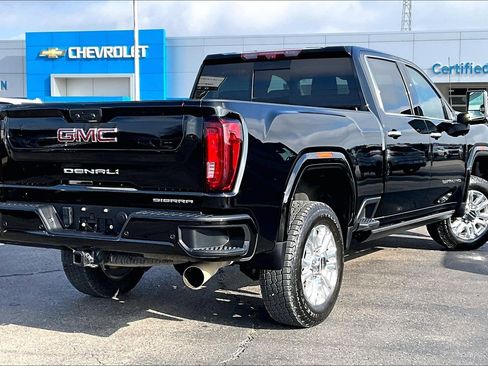Used 2023 GMC Sierra 3500 Denali w/ Denali Ultimate Package image 2