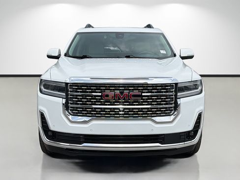 Used 2021 GMC Acadia Denali w/ Denali Technology Package FWD image 8