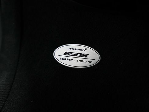 Used 2015 McLaren 650S Spider image 43