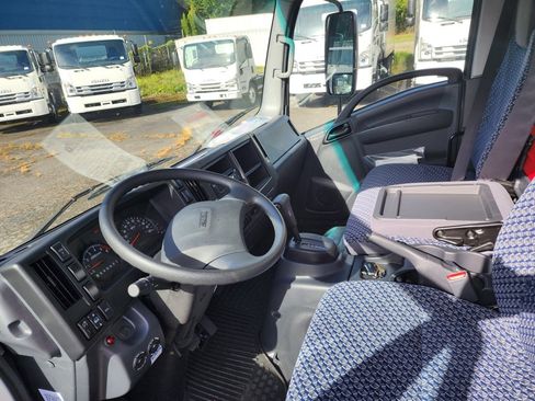 New 2024 Isuzu NPR image 14