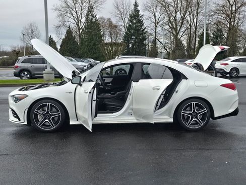 Used 2023 Mercedes-Benz CLA 35 AMG 4MATIC image 10