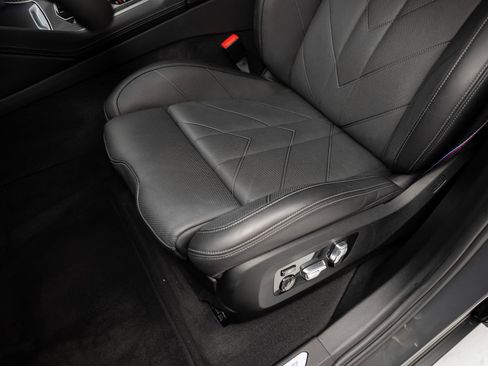 Used 2023 BMW XM AWD/4WD image 66
