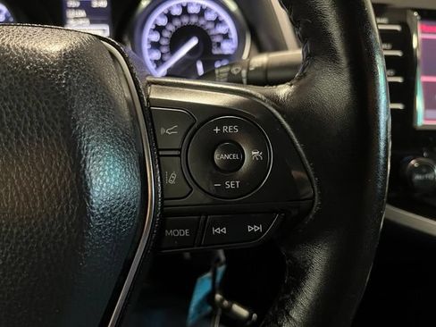 Used 2019 Toyota Camry SE FWD image 23