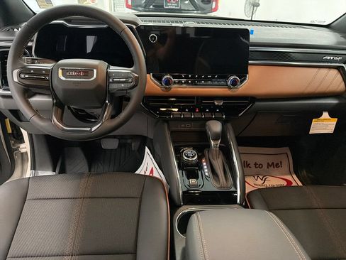 New 2026 GMC Canyon AT4 w/ Technology Plus Package AWD/4WD image 14
