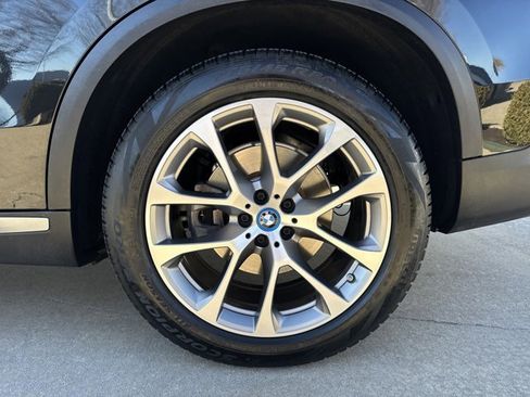 Certified 2022 BMW X5 xDrive45e w/ Climate Comfort Package image 27