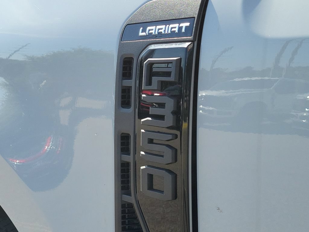 New 2026 Ford F350 Lariat w/ Black Appearance Package AWD/4WD image 6