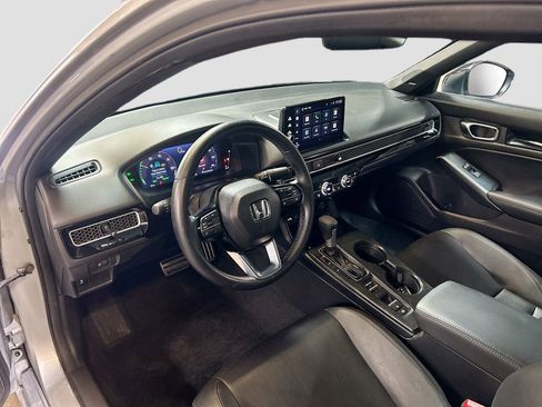 Used 2025 Honda Civic Sport image 9