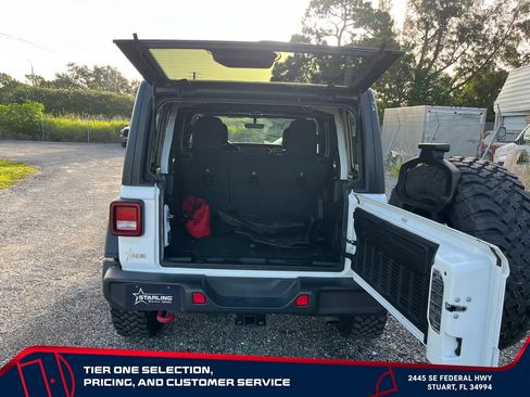 Used 2020 Jeep Wrangler Unlimited Rubicon AWD/4WD image 10