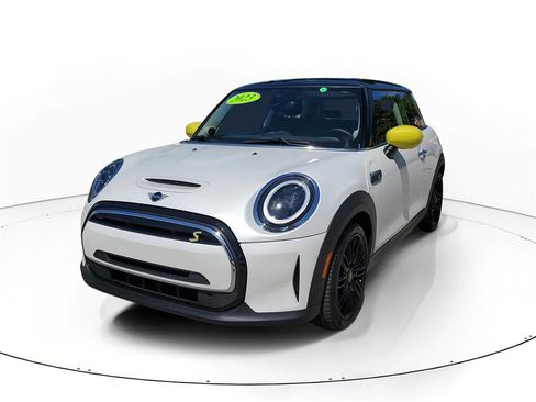 Used 2023 MINI Cooper SE image 2