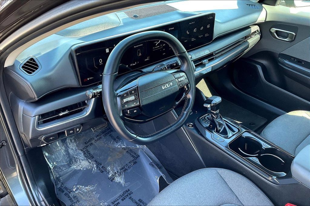 Used 2025 Kia K4 EX FWD image 17
