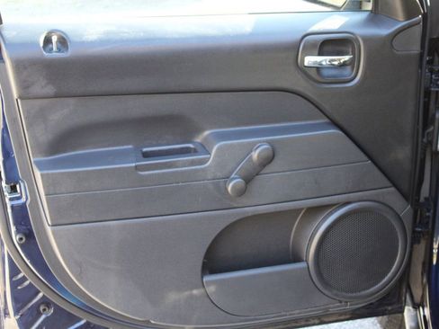 Used 2012 Jeep Patriot Sport image 18