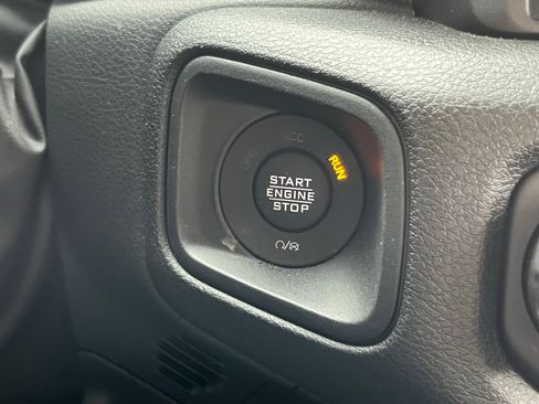 Used 2024 Jeep Wrangler Unlimited AWD/4WD image 36